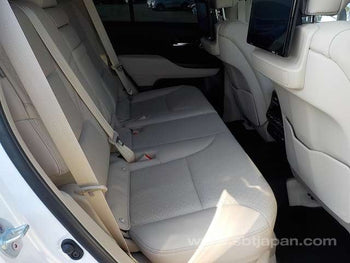 TOYOTA LC300