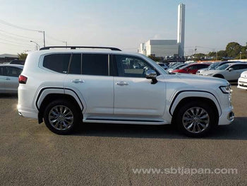 TOYOTA LC300