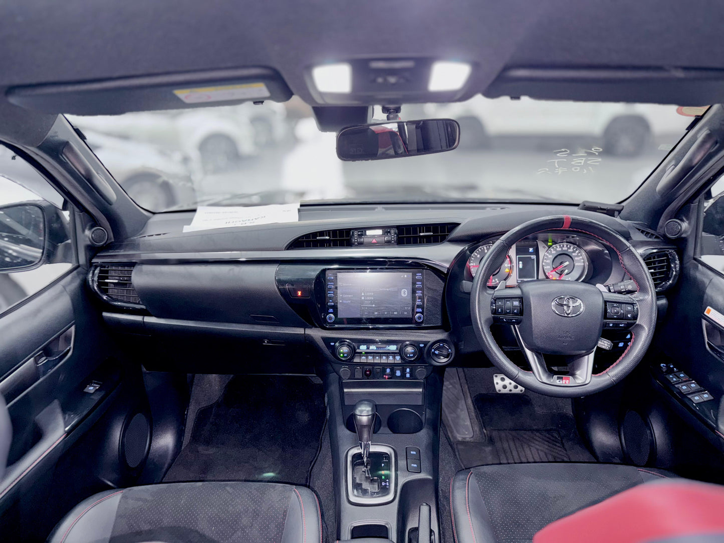 TOYOTA HILUX Z GR SPORTS