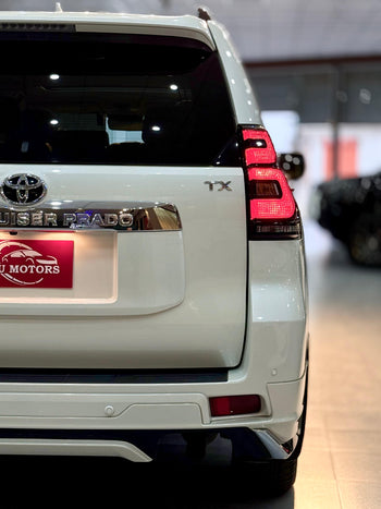 TOYOTA TXL PRADO