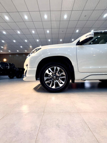 TOYOTA TXL PRADO