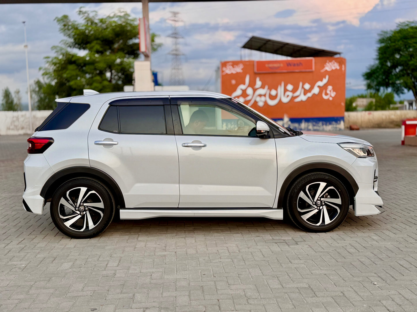 TOYOTA RAIZE Z PREMIUM MODILISTA