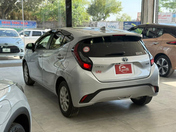 TOYOTA AQUA G