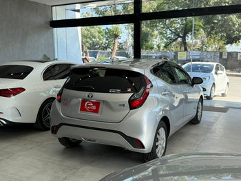 TOYOTA AQUA G