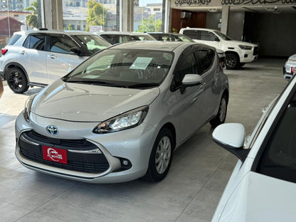 TOYOTA AQUA G