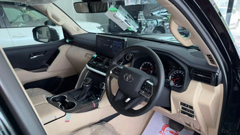TOYOTA LC300 ZX