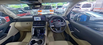 TOYOTA LC300