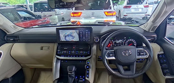 TOYOTA LC300