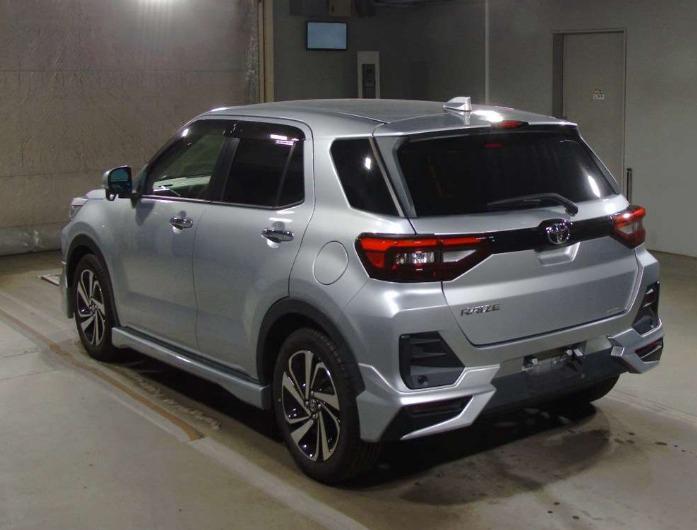 TOYOTA RAIZE Z