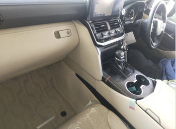 TOYOTA LC300