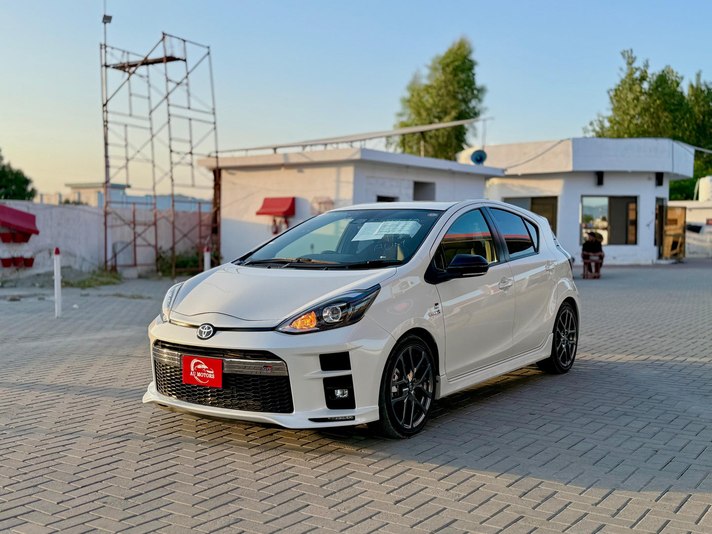 TOYOTA AQUA GR SPORTS