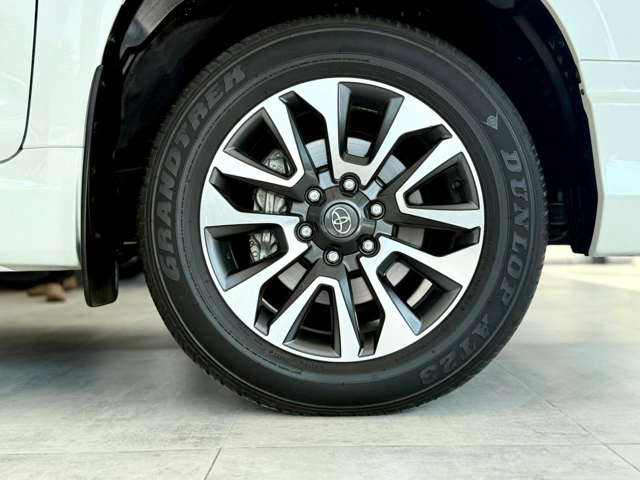 TOYOTA PRADO TXL