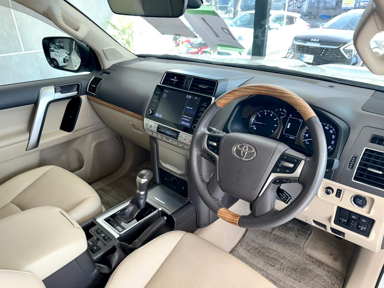 TOYOTA PRADO TXL