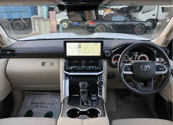 TOYOTA LC300