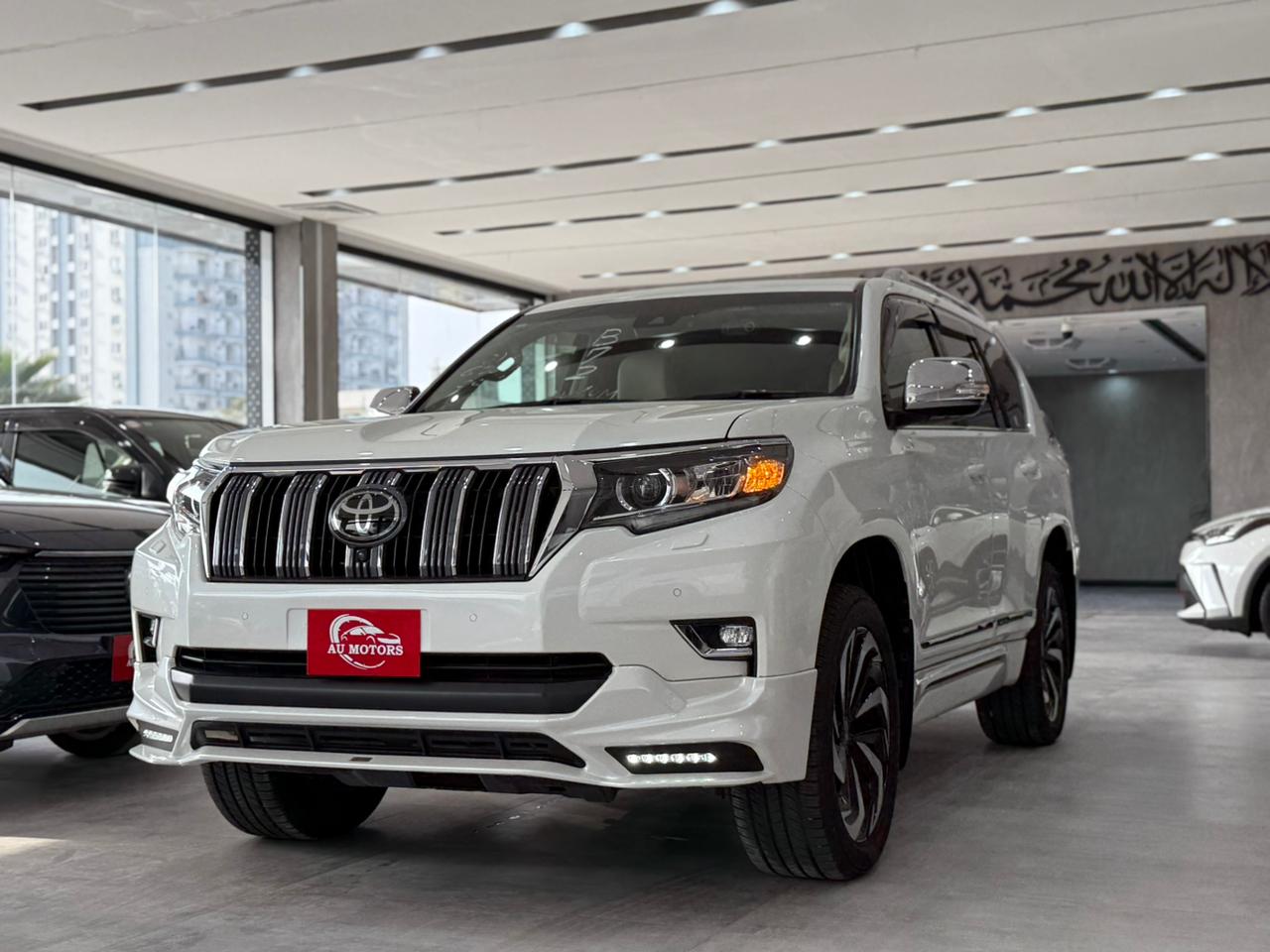 TOYOTA PRADO TZG