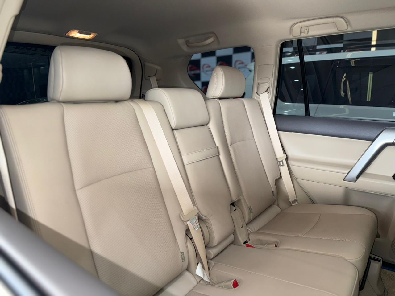 TOYOTA PRADO TZG